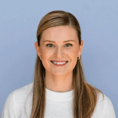 Dr. Alia Bosworth MSc, MD, FRCPC, DABD